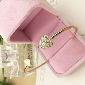 CRYSTAL HEART BRACELET